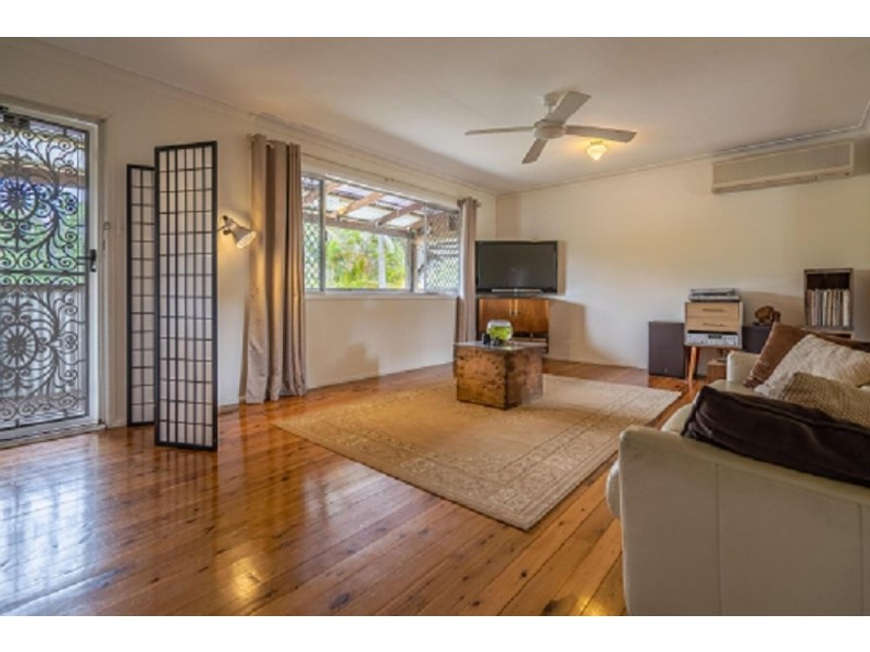 5 Maltman Avenue, Southport QLD 4215