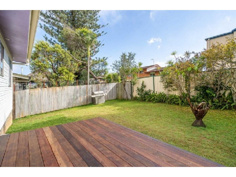 5 Maltman Avenue, Southport QLD 4215