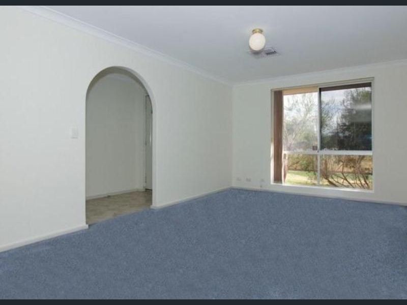 32 Lincoln Road, Forrestfield WA 6058