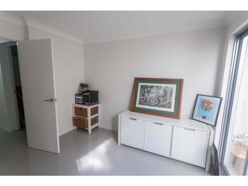 1/2 Howard Street, Gaythorne QLD 4051