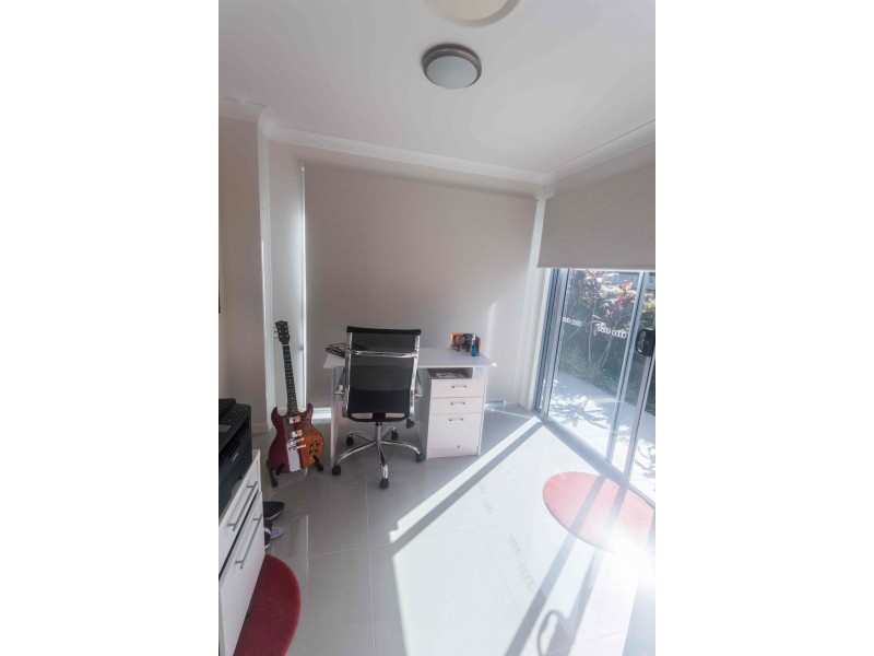 1/2 Howard Street, Gaythorne QLD 4051