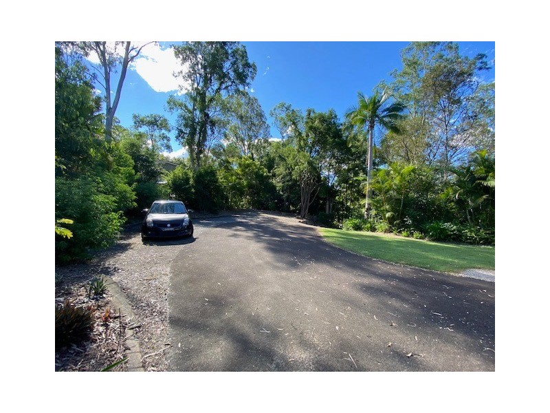 7 Fern Gully Place, Mooloolah Valley QLD 4553