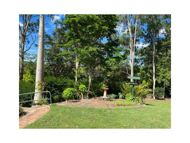 7 Fern Gully Place, Mooloolah Valley QLD 4553