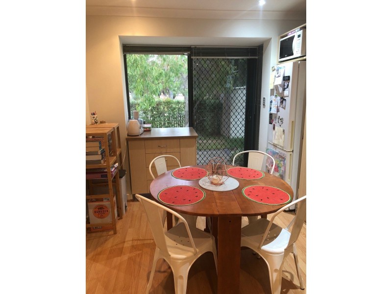 4/2 Lear Place, Coolbellup WA 6163