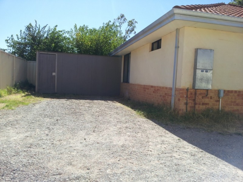 12 Mountain View, Kelmscott WA 6111