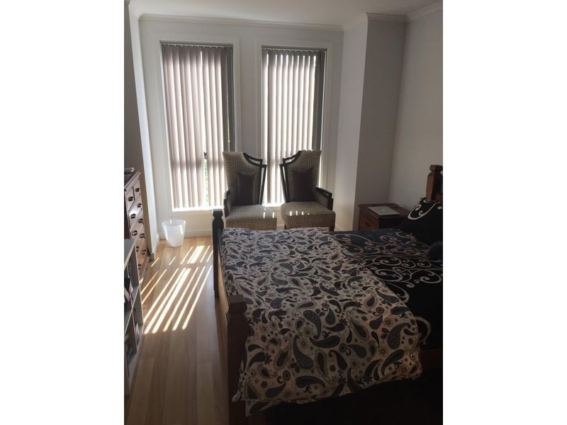 8 Roxanne Avenue, Aberfoyle Park SA 5159