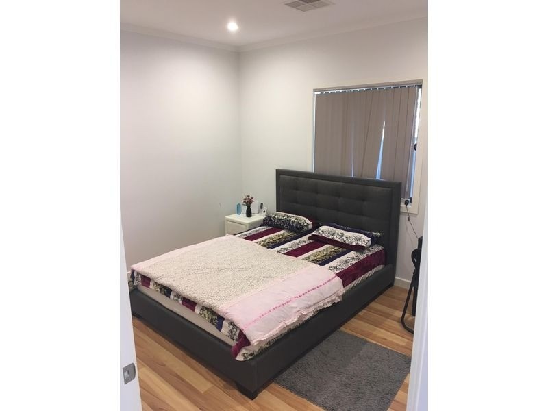 8 Roxanne Avenue, Aberfoyle Park SA 5159