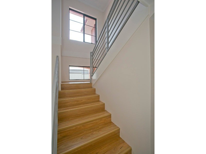 2/23 Lancaster Street, Dianella WA 6059