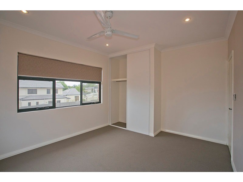 2/23 Lancaster Street, Dianella WA 6059