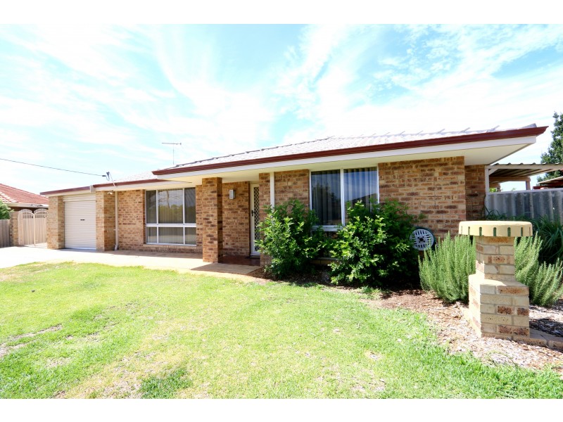 7 Tangaroa Close, Cooloongup WA 6168