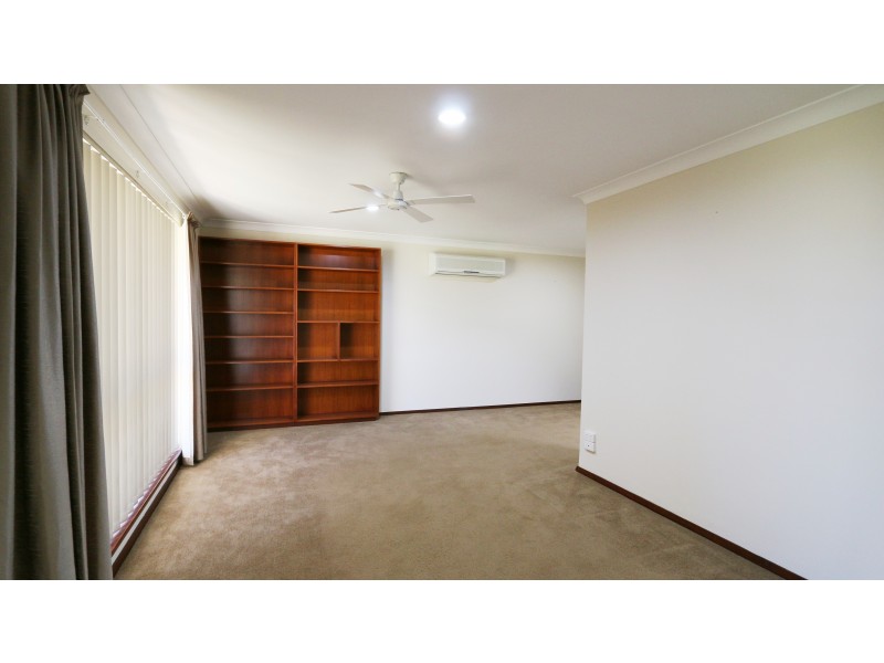 7 Tangaroa Close, Cooloongup WA 6168