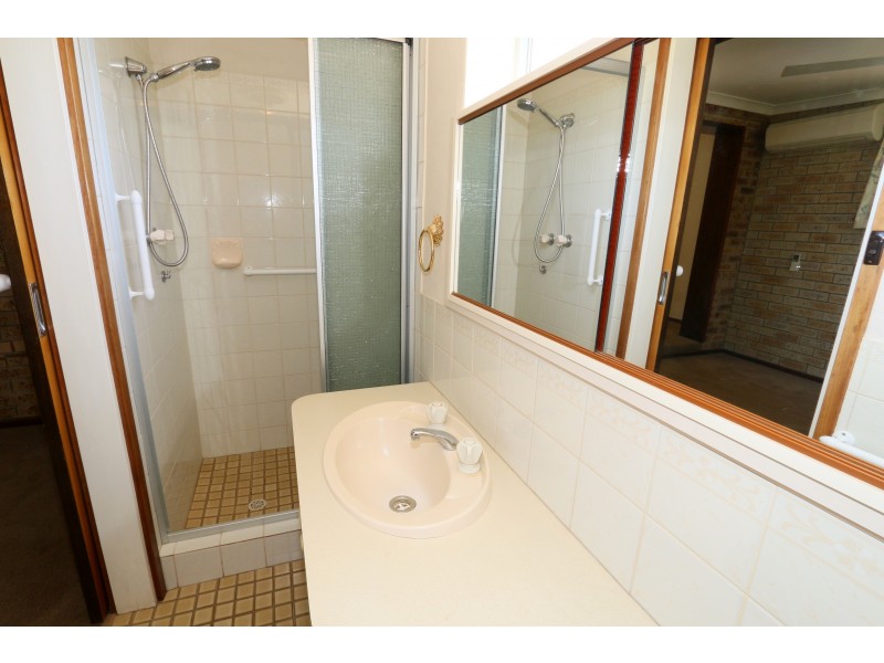 7 Tangaroa Close, Cooloongup WA 6168