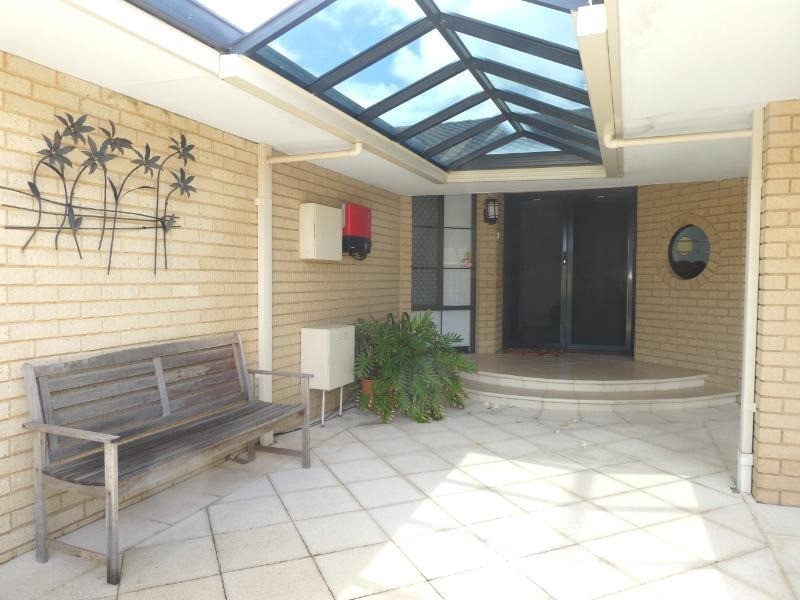 15 Kingsmill Gardens, Winthrop WA 6150