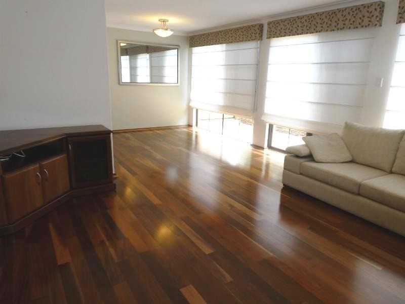 15 Kingsmill Gardens, Winthrop WA 6150