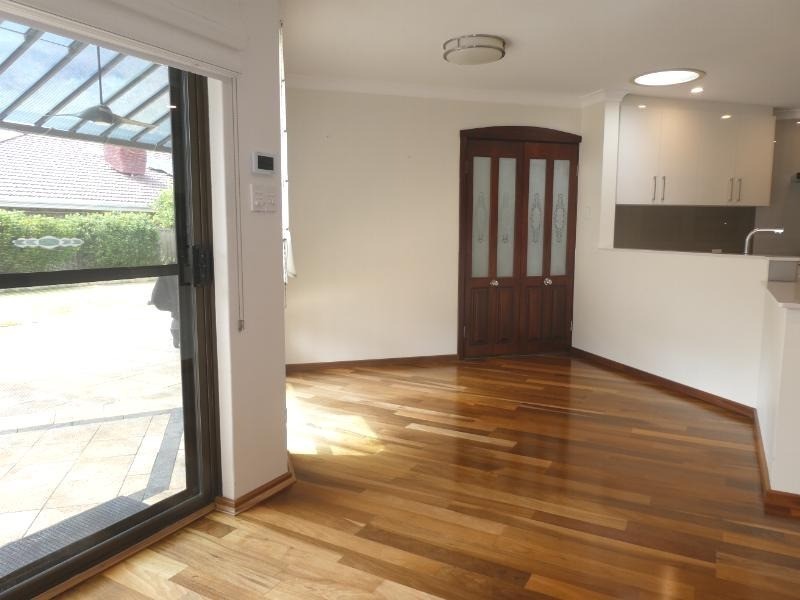 15 Kingsmill Gardens, Winthrop WA 6150