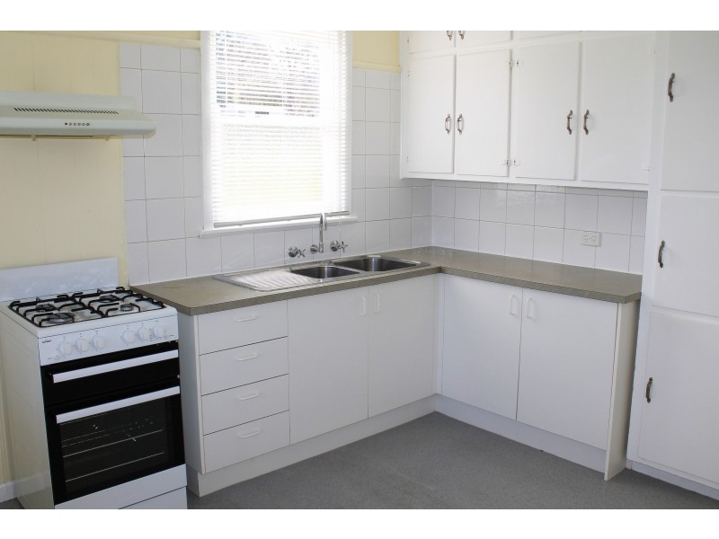 24 Lilly Pilly Avenue, Doveton VIC 3177