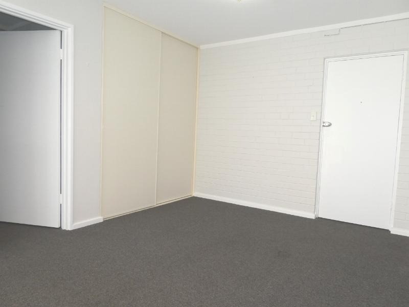 12 Tenth Avenue, Maylands WA 6051