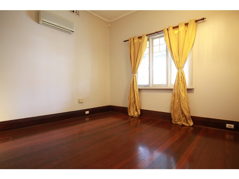 45 Gwenyfred Road, Kensington WA 6151