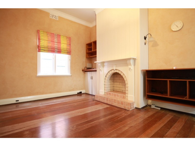 45 Gwenyfred Road, Kensington WA 6151