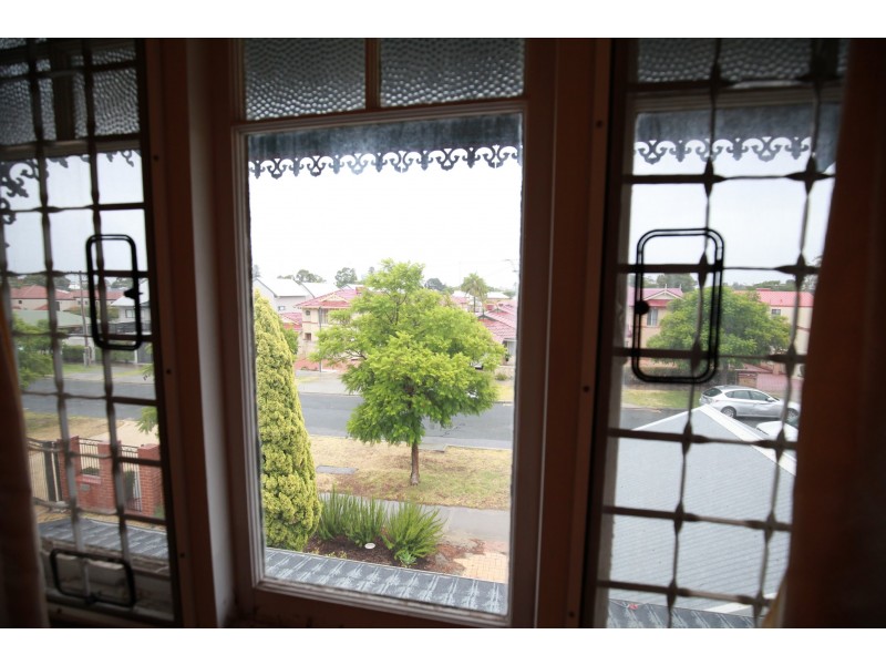 45 Gwenyfred Road, Kensington WA 6151