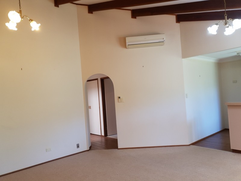 1/6 Hanna Court, Kearneys Spring QLD 4350