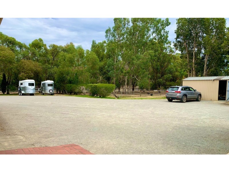 15 Gloaming Way, Darling Downs WA 6122