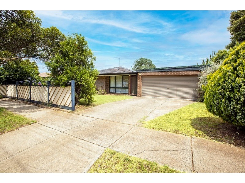 29 Raleighs Road, Melton VIC 3337