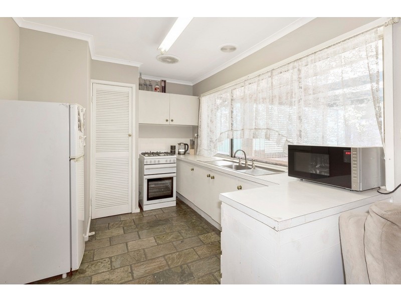 29 Raleighs Road, Melton VIC 3337