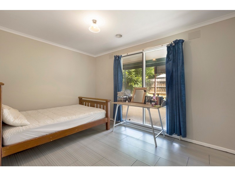 29 Raleighs Road, Melton VIC 3337