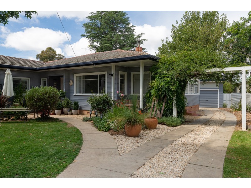 122 Handel Street, Armidale NSW 2350