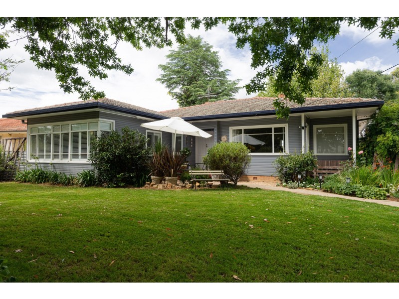 122 Handel Street, Armidale NSW 2350