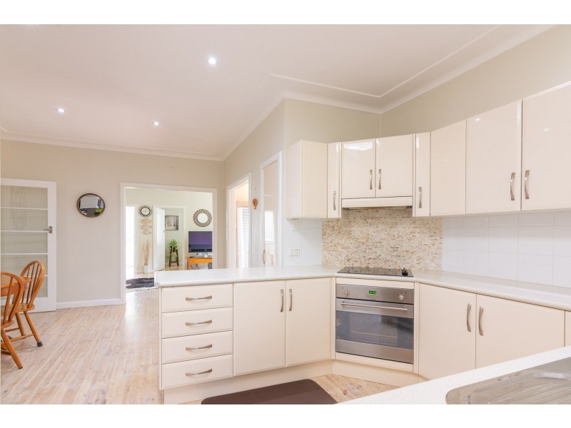 122 Handel Street, Armidale NSW 2350