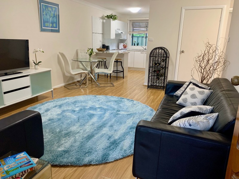 6/205a Albany Street, Point Frederick NSW 2250