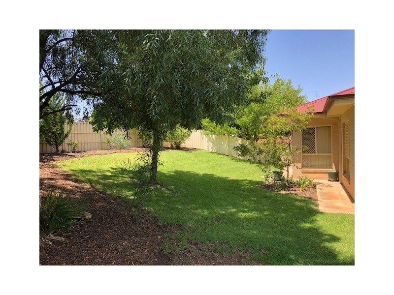 73-75 Audley Street, Narrandera NSW 2700