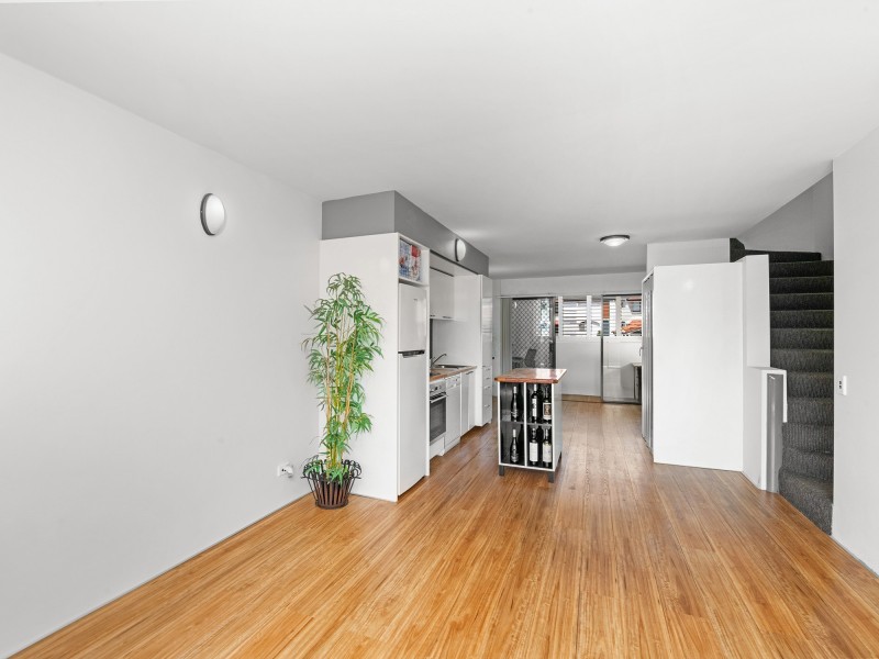 16/120 Sydney Street, New Farm QLD 4005