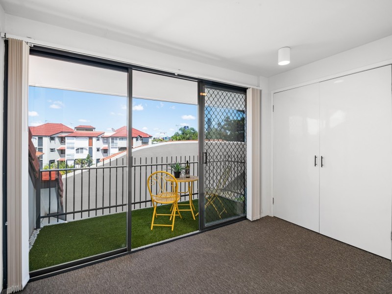 16/120 Sydney Street, New Farm QLD 4005