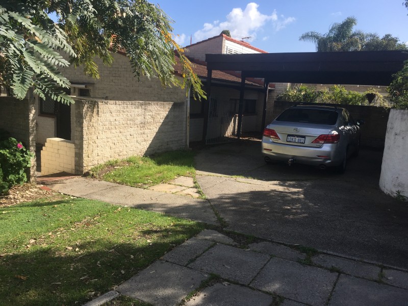 4/8 Cale Street, Como WA 6152