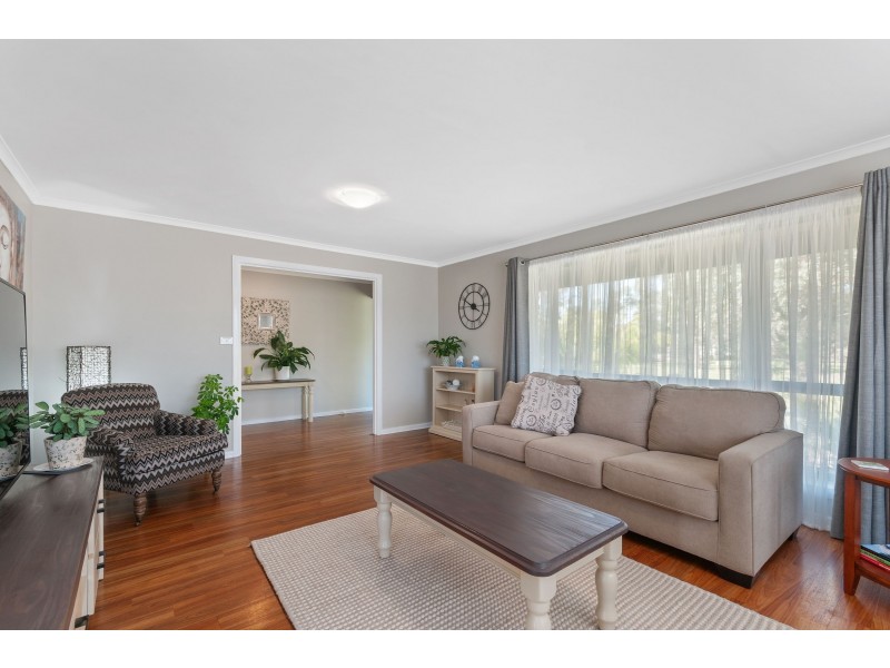 23 Carter Street, Stratford VIC 3862