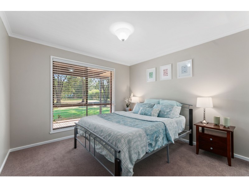 23 Carter Street, Stratford VIC 3862