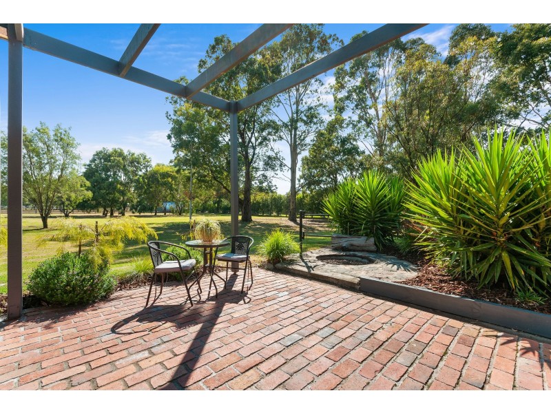 23 Carter Street, Stratford VIC 3862
