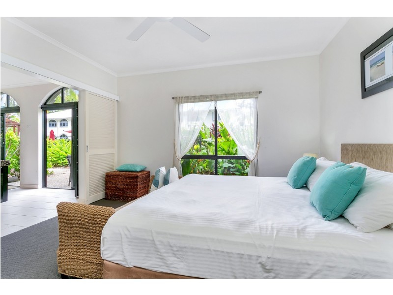 9/81-85 Cedar Road, Palm Cove QLD 4879