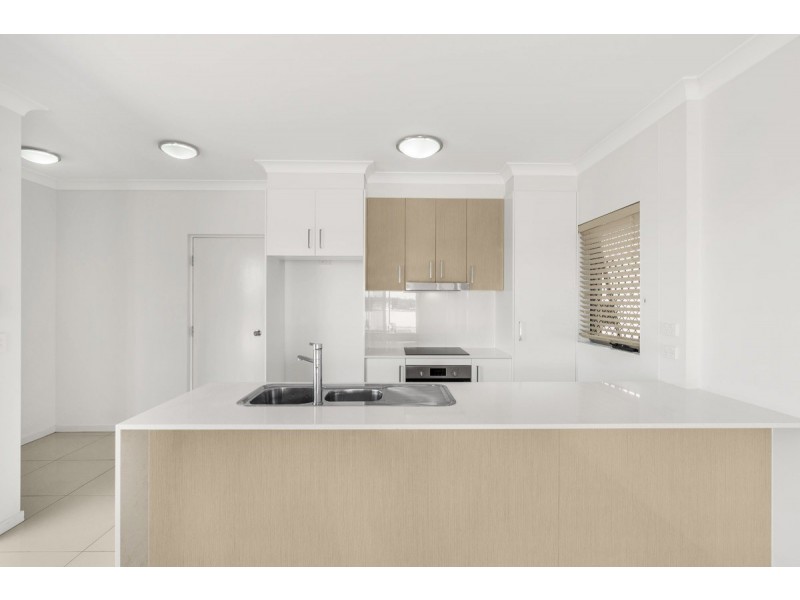 8/3 Besham Parade, Wynnum QLD 4178