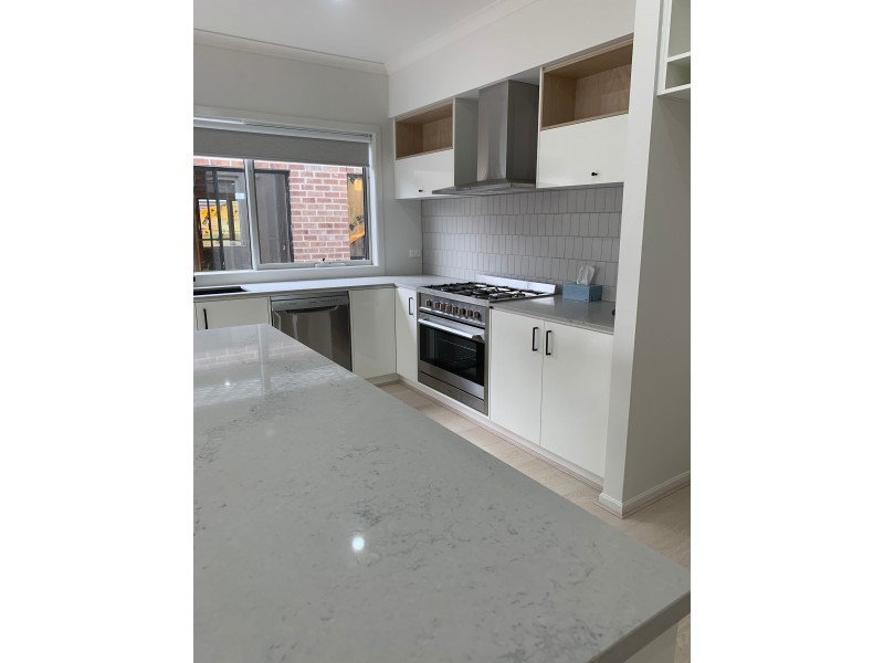 8 Soho Boulevard, Berwick VIC 3806