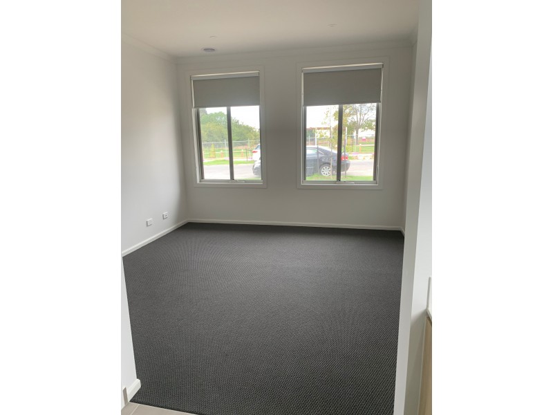 8 Soho Boulevard, Berwick VIC 3806