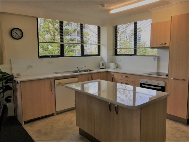 19 Aubrey Street, Surfers Paradise QLD 4217