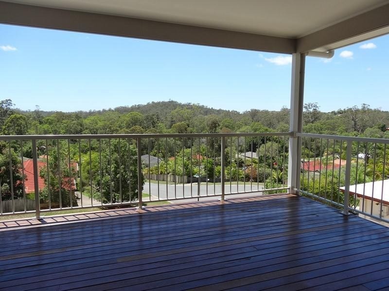 11 Hopman Court, Oxenford QLD 4210