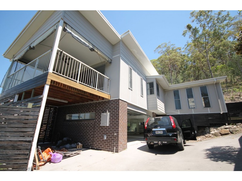 11 Hopman Court, Oxenford QLD 4210