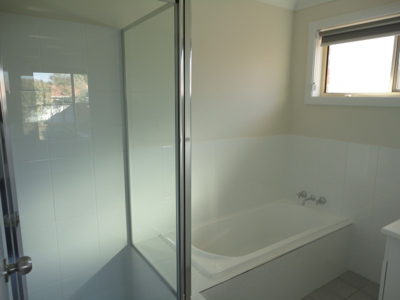 8 Hellyer Court, Dubbo NSW 2830