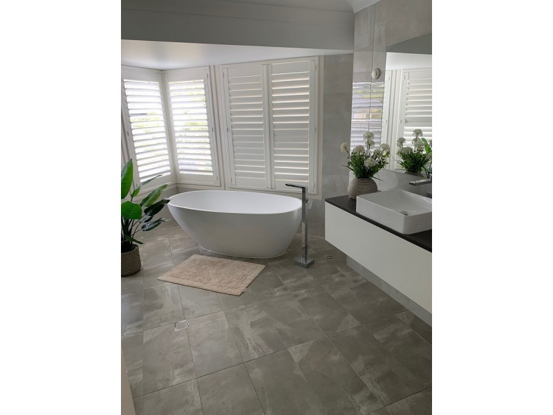 120 Ironbark Road, Chapel Hill QLD 4069