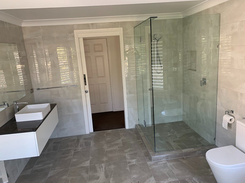 120 Ironbark Road, Chapel Hill QLD 4069